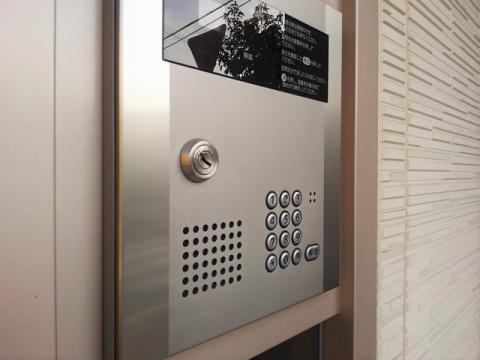 一戸建てとマンションの防犯リフォームの違い オートロック錠