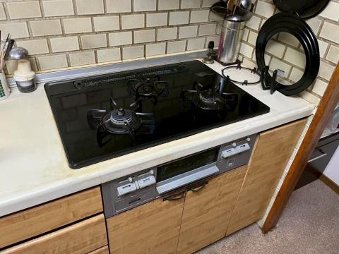 西小山で壊れた既存のガスコンロ