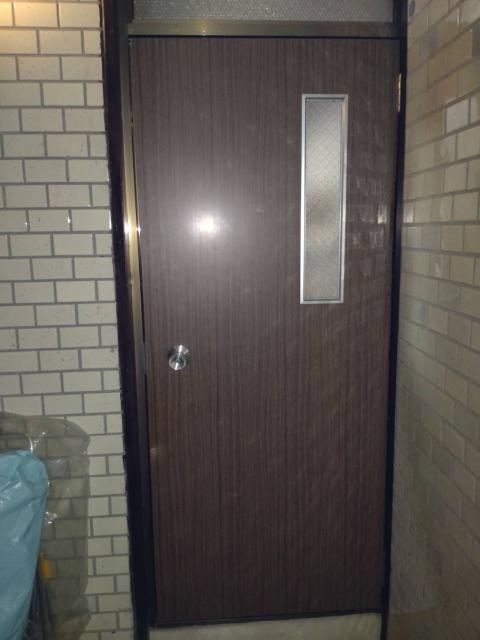 品川区中延で玄関ドアを修理した完成写真