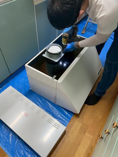 品川区小山でレンジフード交換工事の写真1