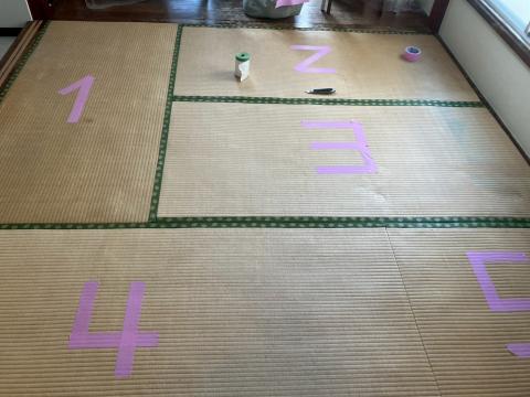 目黒区原町で全部の畳に番号を付けた写真