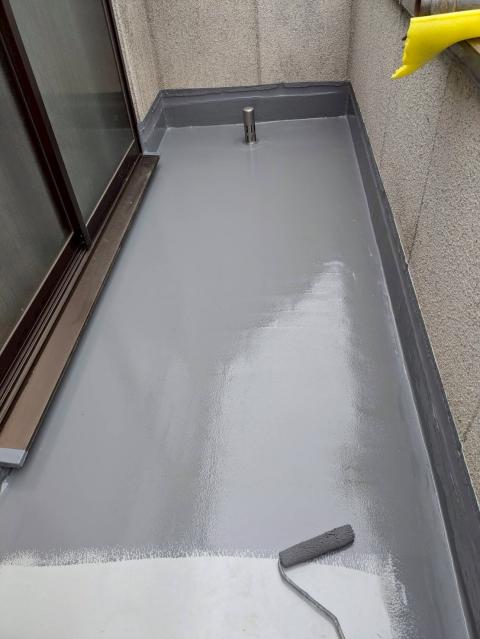品川区大井のベランダ防水工事3日目仕上げ写真4
