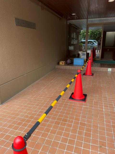 品川区小山台のマンション入り口にスロープ設置既存写真1