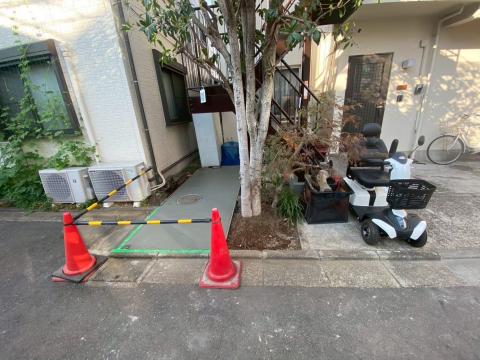 品川区旗の台で電動車椅子置き場つくり土間コンクリート完成写真