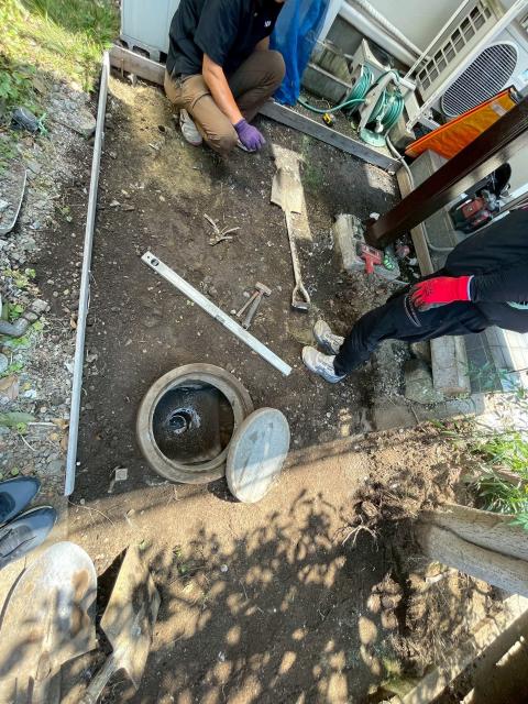 品川区旗の台で庭部分に電動車椅子置き場つくり全体の写真