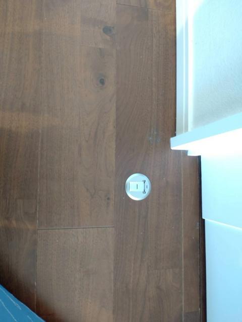 品川区戸越のマンションの玄関廊下付近に印をつけた写真