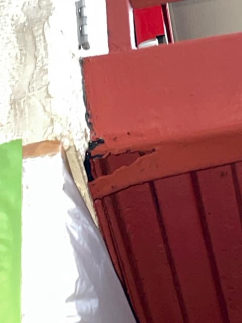 品川区小山台のアパートで鉄骨階段のサビ止め塗装劣化部分の写真