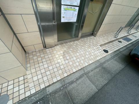 武蔵小山の保育園さんの入口スロープ既存の写真2
