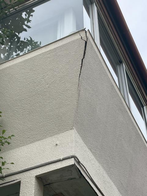 西小山で外壁割れ既存の写真