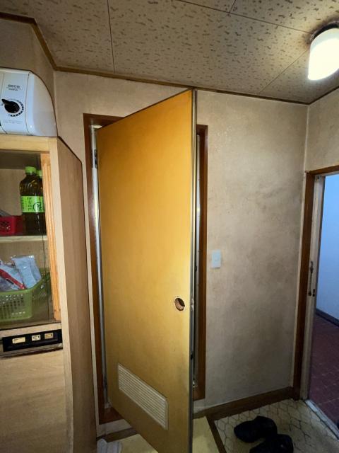 武蔵小山の賃貸マンションの既存のユニットのドア写真