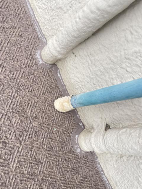 品川区小山台のアパートの2階の共有廊下の長尺シート取り合いは端末シール写真