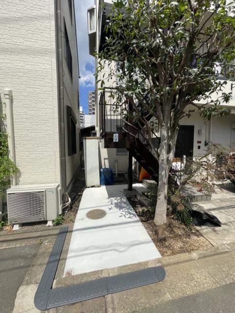 品川区旗の台で電動カート置き場完成写真