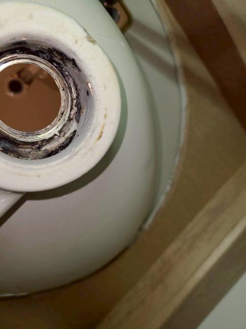 品川区小山でコーラーの洗面ボウルの下の写真