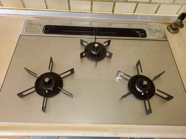 西小山で経年で壊れたガスコンロを新しく交換した写真