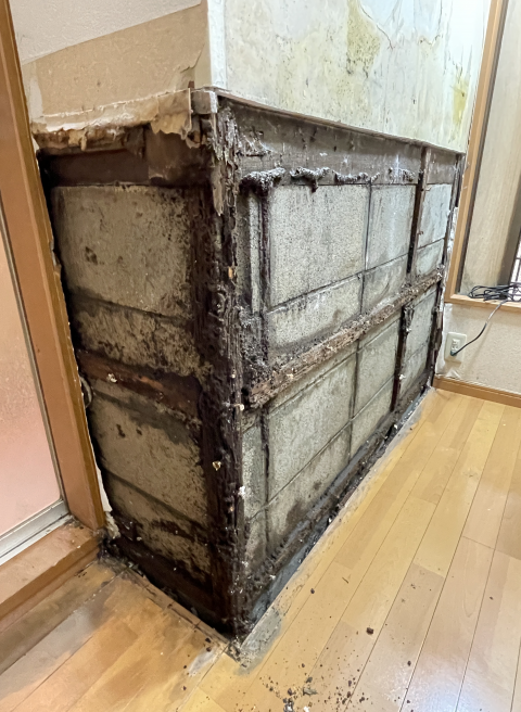 品川区中延で浴室壁の裏側から水漏れ発生