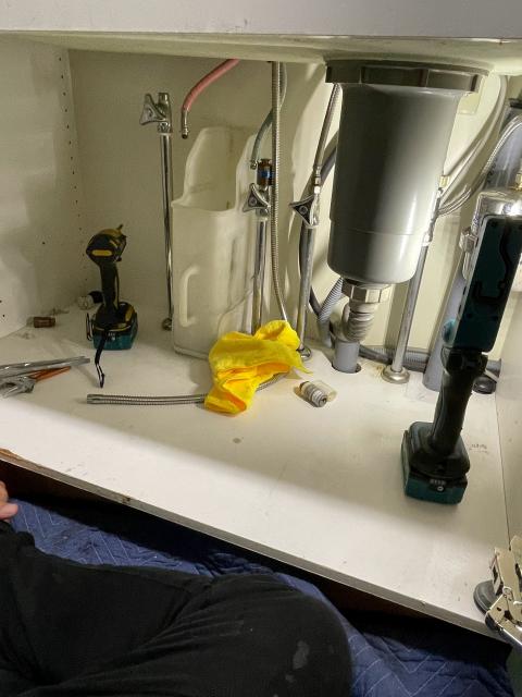 品川区小山シンク下の様子