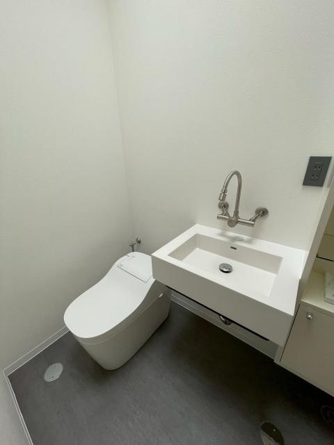 品川区小山でトイレリニューアル工事完成写真