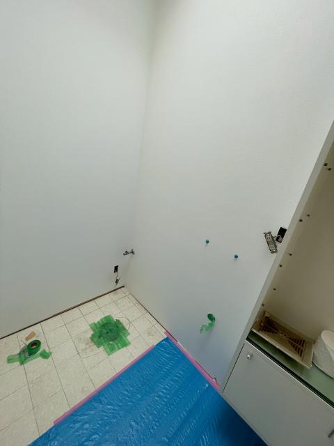 品川区小山でトイレ室内新しい壁紙写真