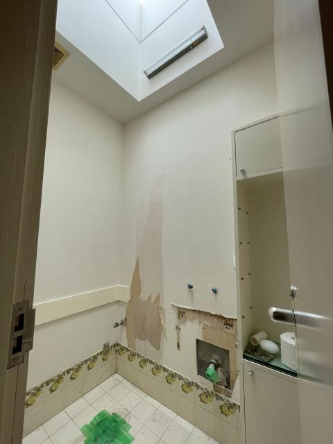 品川区小山でトイレとトイレ室内全体撤去した写真