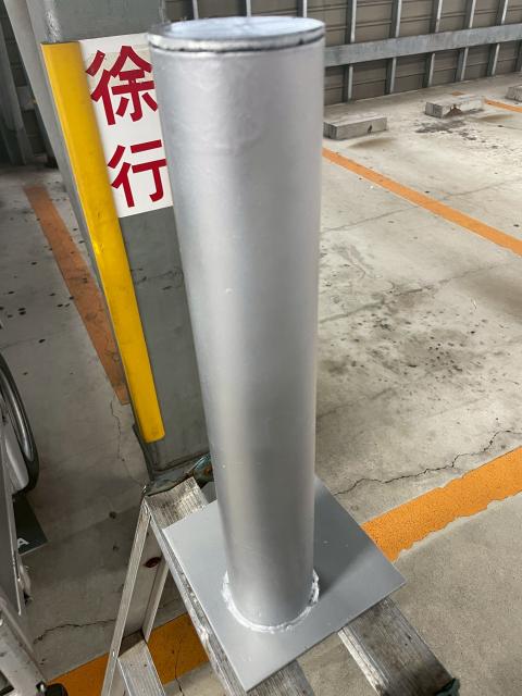 武蔵小山商店街パルムでカーブミラー破損外れたポール写真