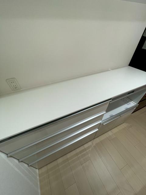 品川区小山台中古マンションでカップボードカウンター設置写真