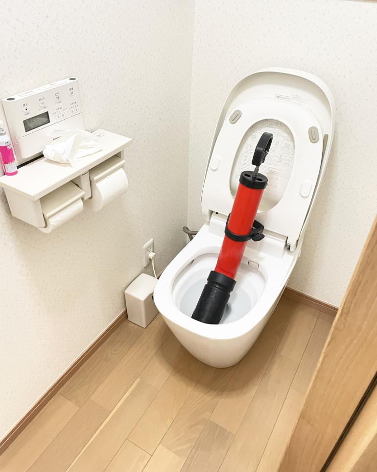 2024年仕事はじめトイレつまり緊急出動写真