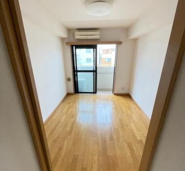 目黒区学芸大学の賃貸マンションで退去後の調査に伺いました