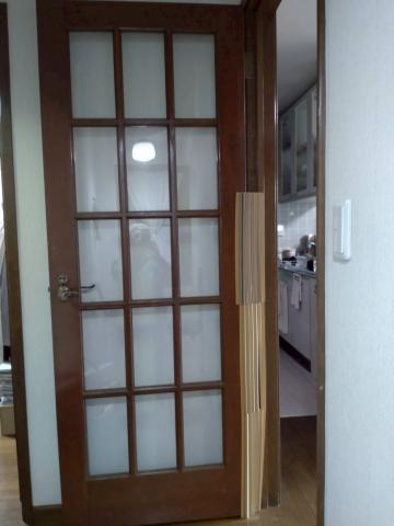 品川区小山のご自宅内の既存扉写真