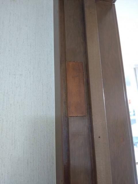 品川区小山で室内ドア撤去後の色を塗った写真
