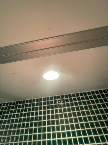 武蔵小山で浴室照明交換工事写真