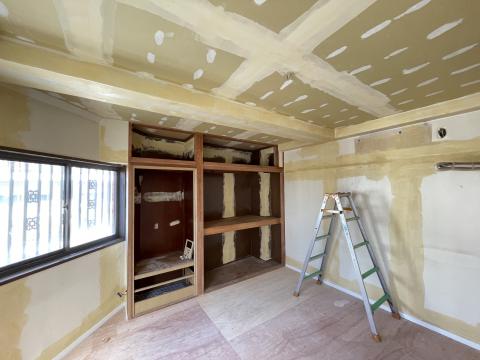 武蔵小山賃貸マンションクロス貼る前の写真
