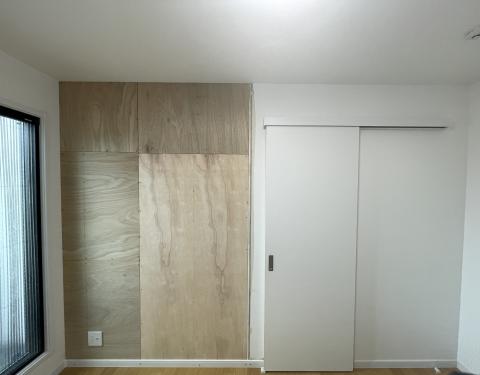 西小山下地調整している写真