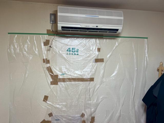 品川区小山台で経年劣化のため水漏れが発生したエアコン既存写真