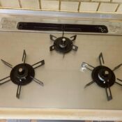 西小山で経年劣化したガスコンロを交換した写真