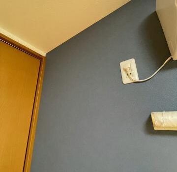 品川区小山台で寝室の壁一面をアクセントクロスとして張替えしました