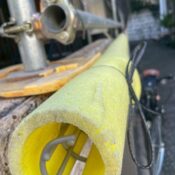 目黒区原町で外装改修工事前の足場設置写真