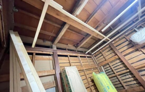 西小山の戸建てで解体が終わり下地工事へ入りました