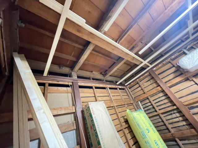 西小山の戸建てで解体が終わり下地工事へ入った写真