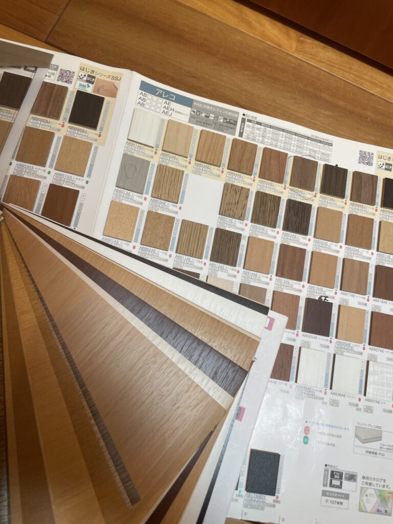 目黒区大岡山で猫脱走扉造作で色決めの写真