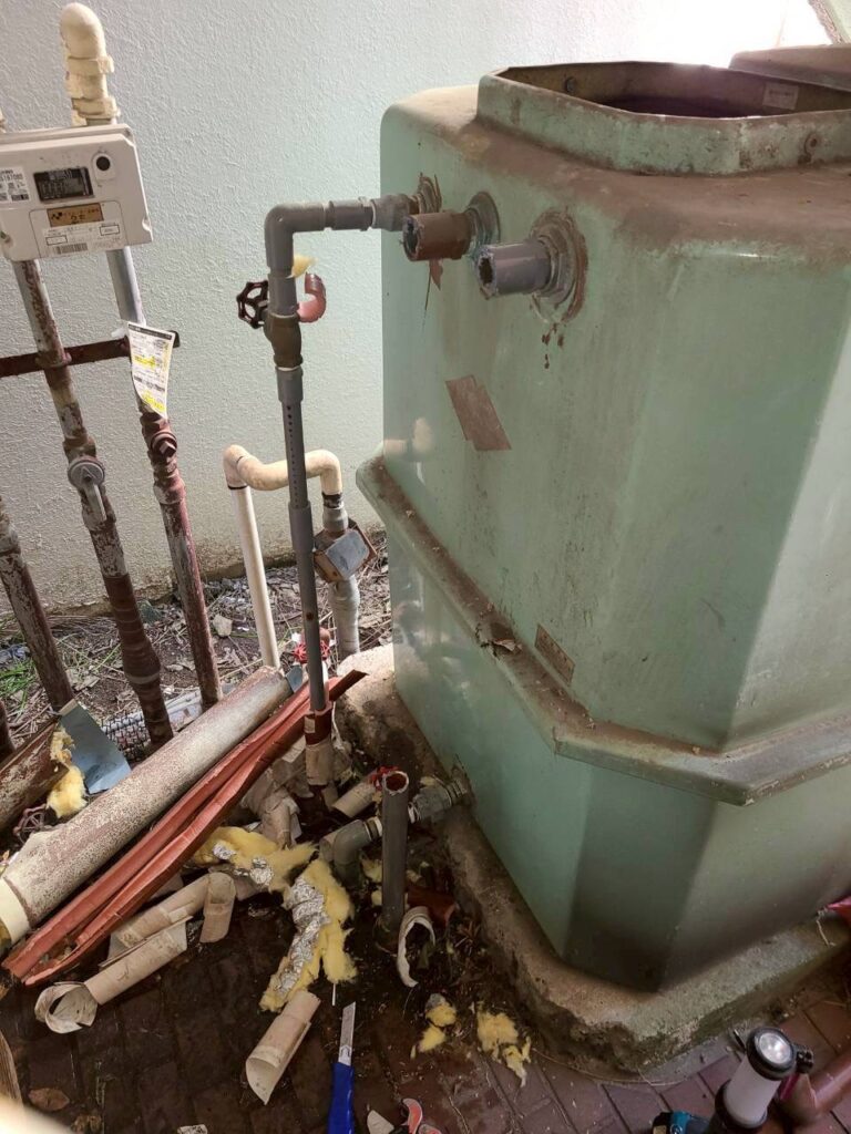 西小山のマンションにある既存の貯水槽写真