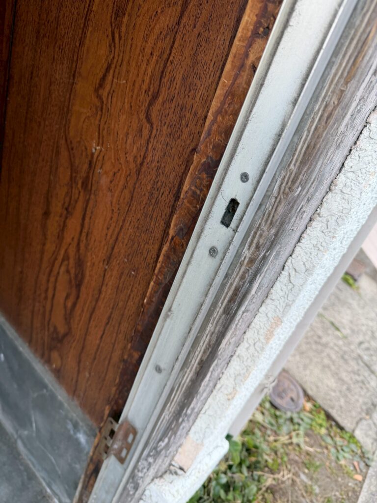 品川区小山台の入口ドア既存の写真