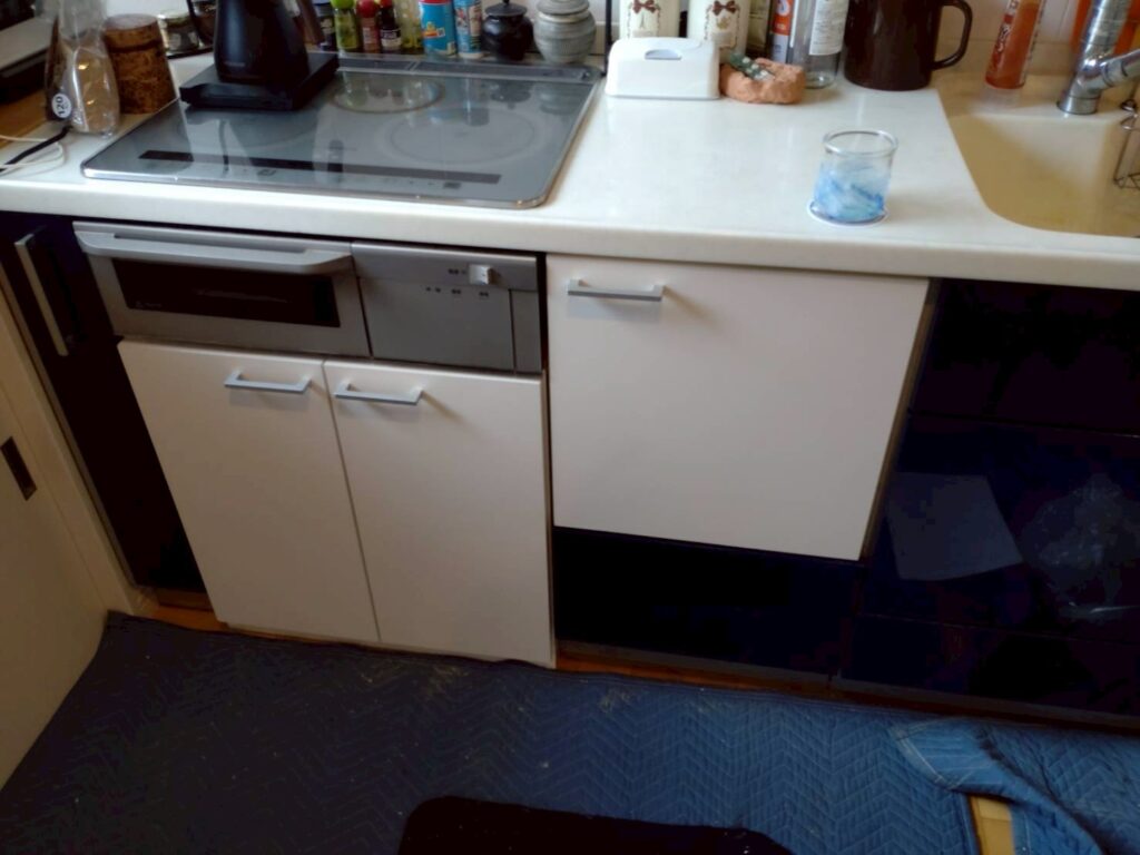 品川区荏原で収納棚造作完成写真