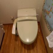 目黒区下目黒で既存のトイレ写真