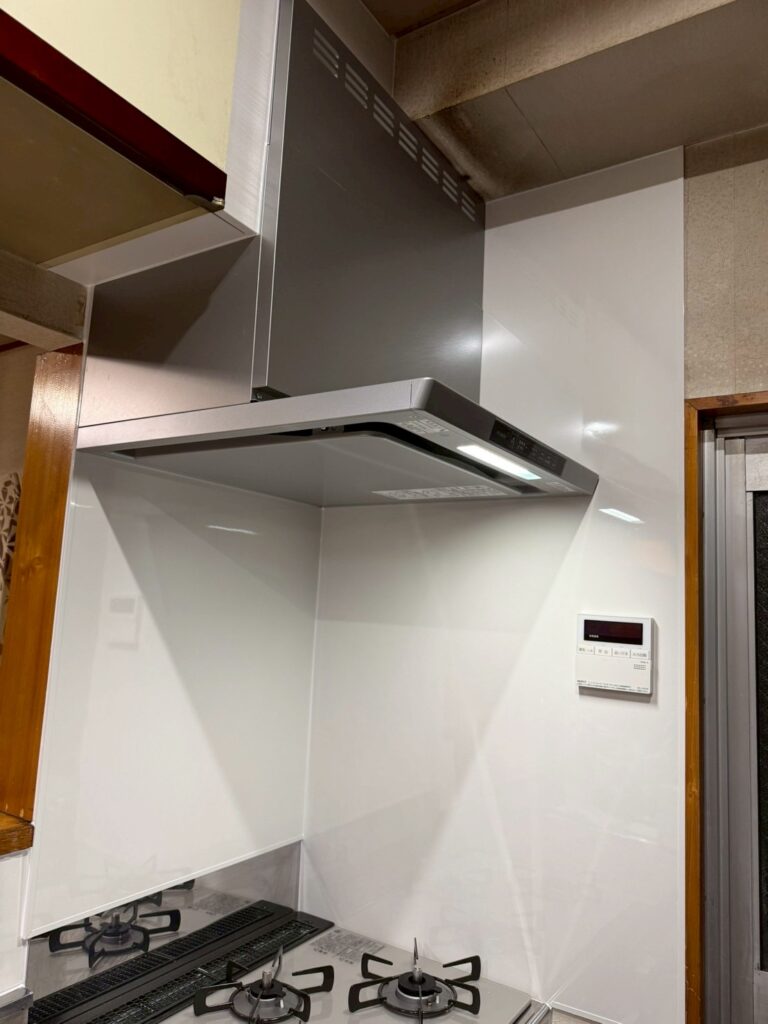 品川区中延でレンジフードとガス台交換した写真