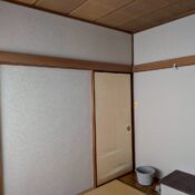 品川区小山で和室砂壁クロスへ張替え完成写真