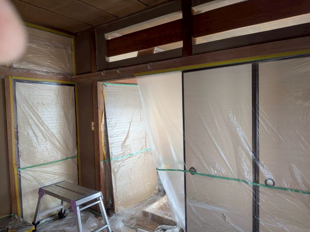 品川区小山で和室砂壁障子を養生写真