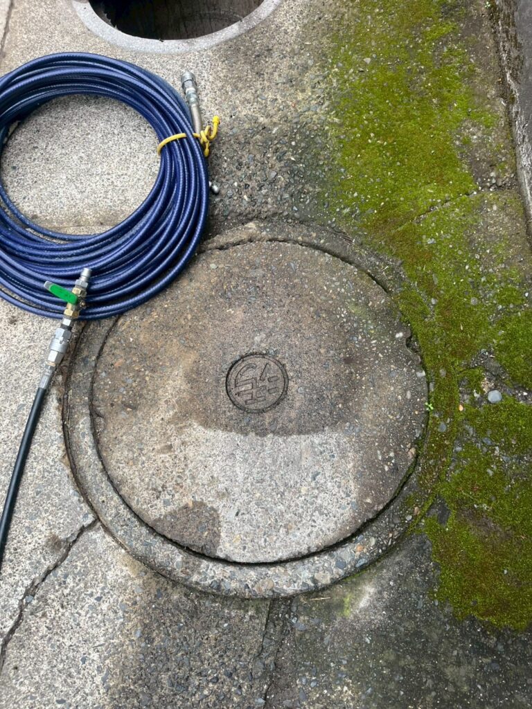 目黒区下目黒の戸建て汚水桝の写真
