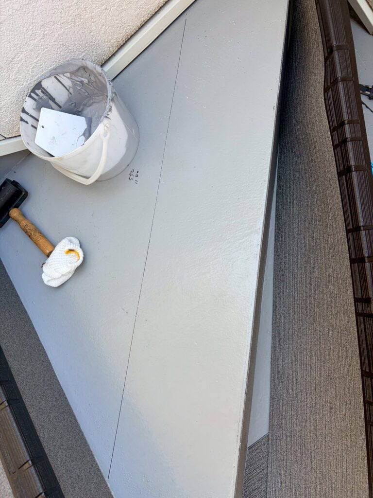 目黒区目黒本町のアパート階段長尺シート施工三角部分の写真