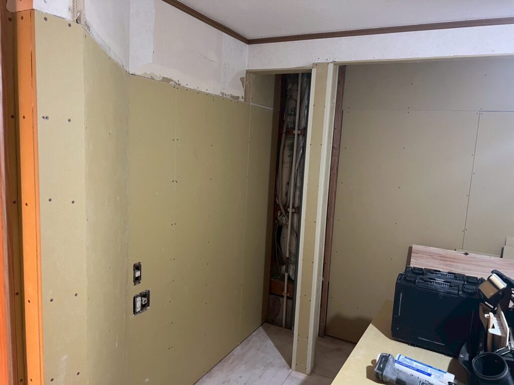 品川区で大雨被害壁既存の写真