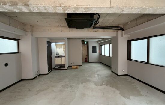 品川区五反田駅近くでパーソナルジムのクロス工事をしました